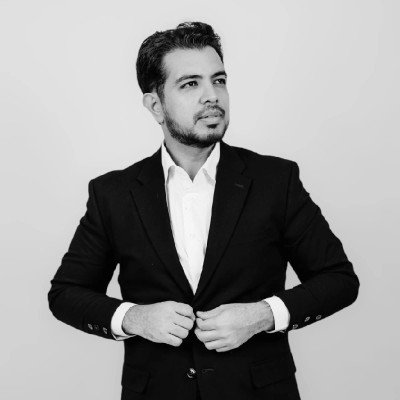 Ricardo de la Fuente en una sesión de trabajo